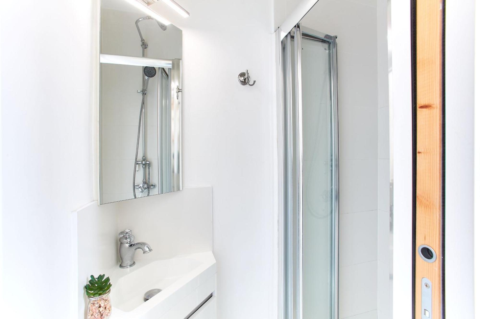 Montmartre & Rue Durantin - 1Br - Cityapartmentstay Paris Ngoại thất bức ảnh